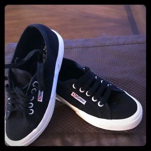 Black canvas sneakers